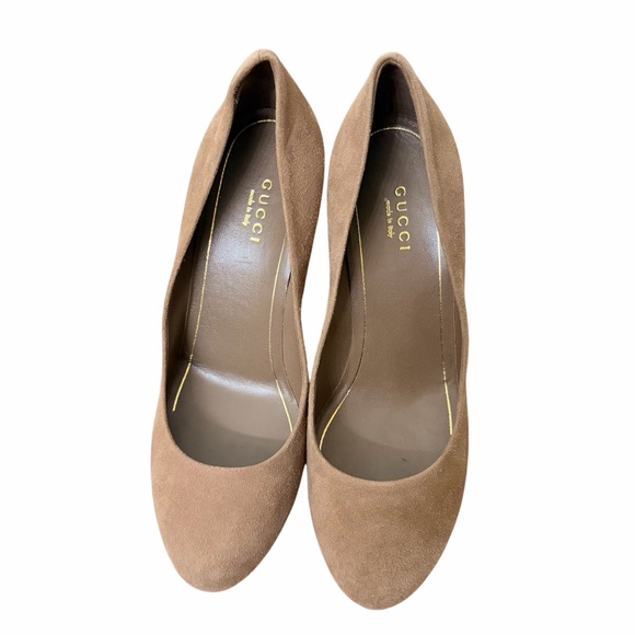 Gucci Shoes - Gucci Women's Tan Suede Round-Toe Pumps